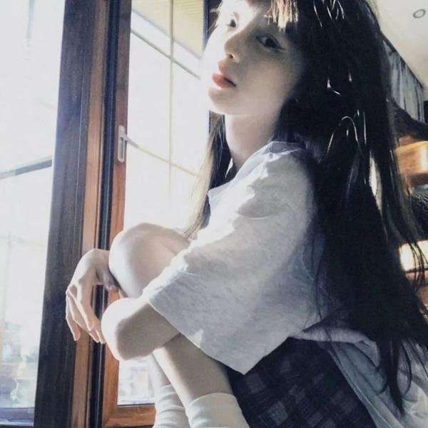 春曲丽影
